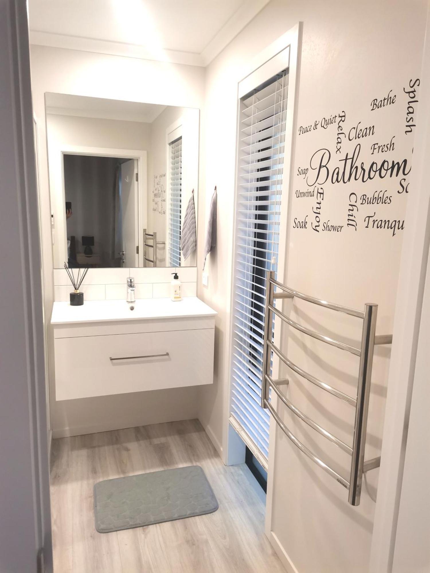Stylish Private Guest House Ensuite Only Rolleston Exteriör bild
