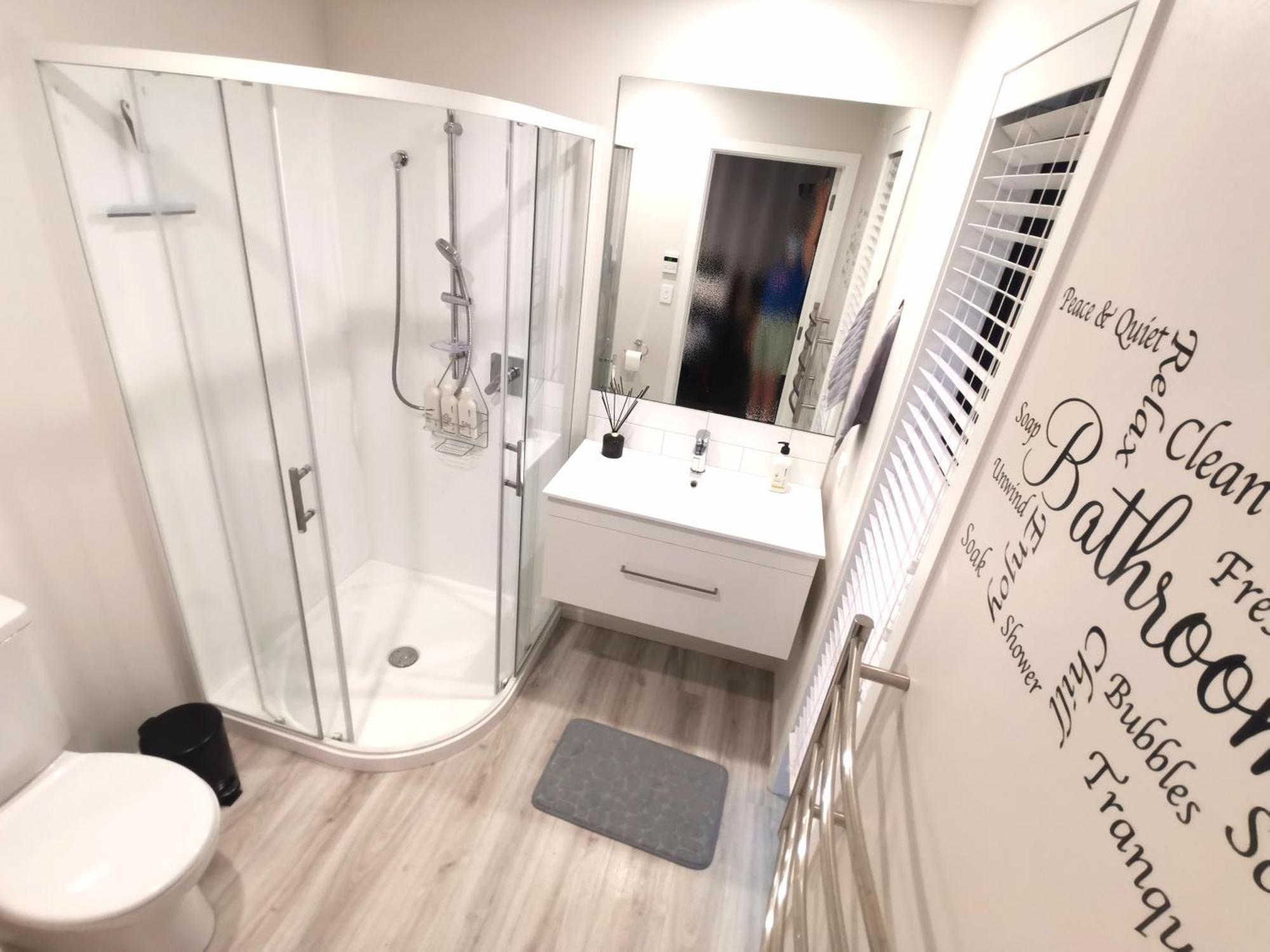 Stylish Private Guest House Ensuite Only Rolleston Exteriör bild